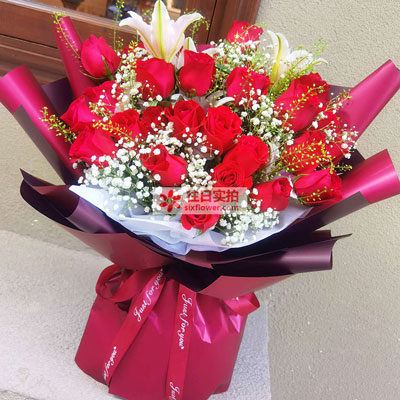 三亚30朵红玫瑰百合，做你余生故事里的人