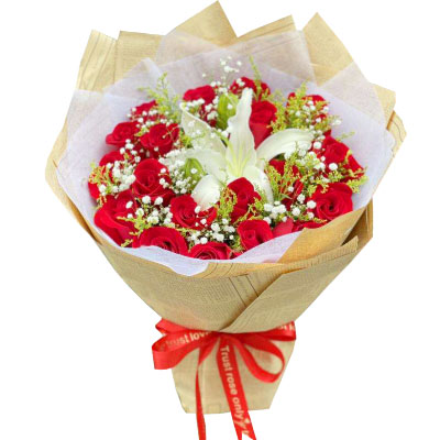 三亚19朵红玫瑰1支百合，永恒之美